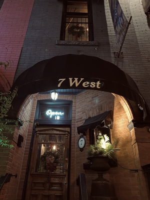 7 West Cafe