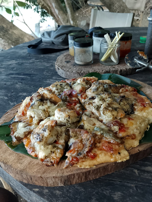Earth House Food & Drinks
