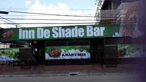 Inn De Shade Bar
