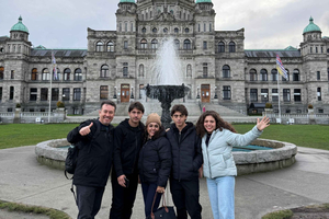 From Vancouver: Private Victoria & Butchart Gardens Day Trip
