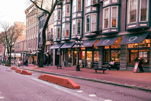 From Vancouver: Professional Photoshoot & Tour