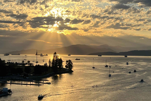 Small Group Tour Vancouver Highlights & Waterfront Sunset