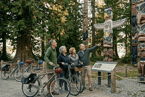Stanley Park’s Heritage - Private Cycling Tour in Vancouver