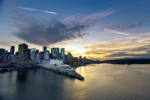 Sunset Bus Tour: Stanley Park & English Bay Photostops