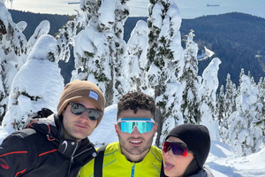 Vancouver: North Shore Mountains Snowshoeing with Transfer