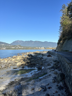 Douk Beach