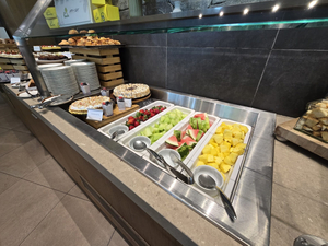 Showcase Restaurant & Bar