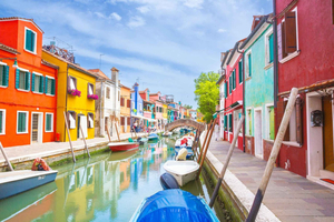 Passeio de barco: Vislumbra as ilhas Murano, Torcello e Burano