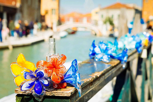 Colors and Traditions: 5.5-Hour Murano and Burano Islands