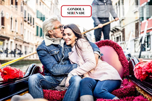 Venise : Promenade en gondole avec sérénade et dîner romantique