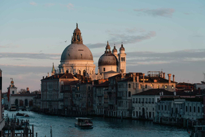 Photo workshop in Venice with a local photographer!