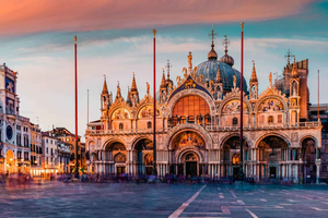 Priority Access St. Mark's Basilica Tour with Terrace Access