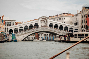 Venice: City Highlights Tour with St Mark's and Gondola Ride
