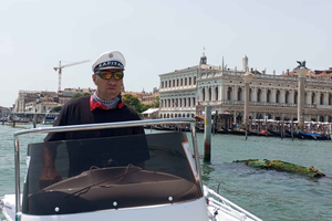 Venice: Speedboat Emy Experiences Tour