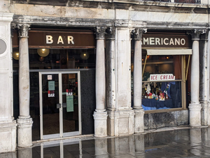 Bar Americano