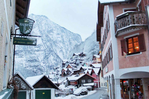 Austria: Hallstatt & Salzburg Day Tour with Hotel Pickup