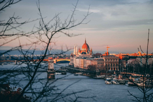 Bratislava and Budapest Day Trip with Guide