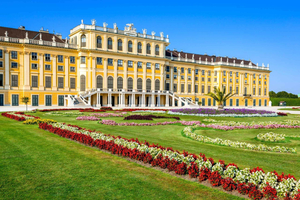 Family Tour Schonbrunn Children Museum Vienna with Transport