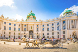 From Budapest: Vienna and Bratislava Day Trip with a Guide