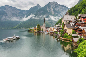 Hallstatt, Salzkammergut Day Trip with option boat