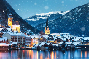 Sound of Music: Salzburg, Mirabell, Hallstatt & Alpine Views