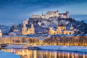 Vienna/Bratislava: Traunkirchen, Hallstatt & Salzburg Tour