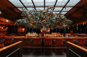 Hannelore - Bar & Living Room