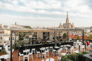 Organics Sky Garden Rooftop Bar Wien