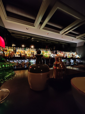 Tür 7 - Boutique Bar - No garnish. Only balance.