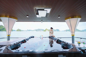 Da Hanoi: crociera a Ha Long con pesca del calamaro e laboratorio di cappelli
