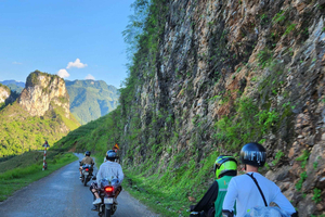 Tour de 3 días por el circuito de Ha Giang con noche extra y servicio de recogida