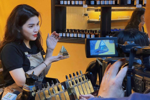 Hanoi: Workshop parfum maken door Cleopatra Parfum
