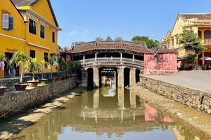 Hoi An Ancient Town Tour - Lantern Boat & Memories Show