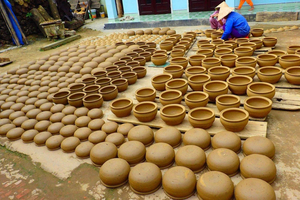 Hoi An: Thanh Ha Village Tour with Pottery Making and Gift