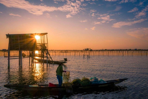 Hue : Tour di mezza giornata della laguna di Tam Giang con il sole