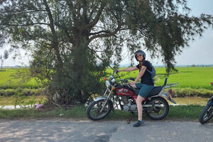 Easyridersによるフエのバイクツアー：地元の人々とフエを探索