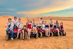 Mui Ne: Sand Dunes Jeep Tour with Friendly English Guide