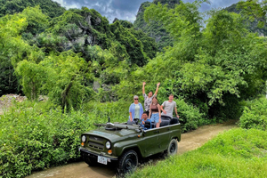 Tour in jeep di Ninh Binh da Hanoi: Jeep + barca + vita quotidiana