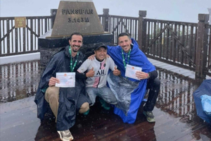 SAPA: Suba até a montanha Fansipan com um guia local