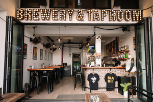 7 Bridges Hanoi Taproom