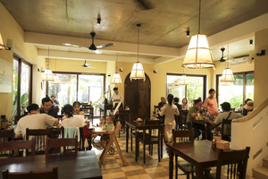 BÁNH GÁNH 2 - Cơm Niêu & Đặc Sản Huế