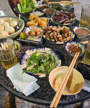 Bia tươi Sài Gòn mé sông