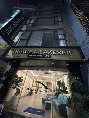 BridgeLakeside Hotel Hanoi