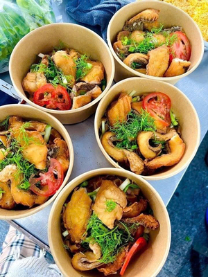 Bún hải sản Đất Quảng
