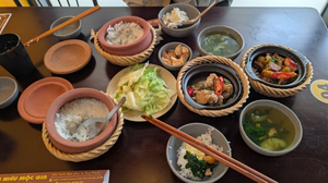 Cơm Niêu Mộc Gia