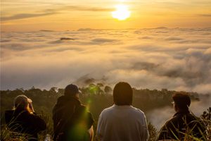 Da Lat: Sunrise Hiking, Breakfast & Pickup Included