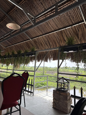 Gò Nổi Quán - quán ăn gia đình karaoke view đẹp giá bình dân ven sông Bình Dương