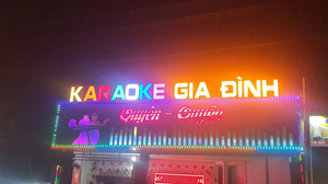Karaoke Quyên Quyên
