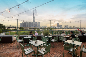 Le Café des Stagiaires | Rooftop & Bistro