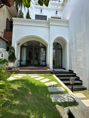 Moon Homestay